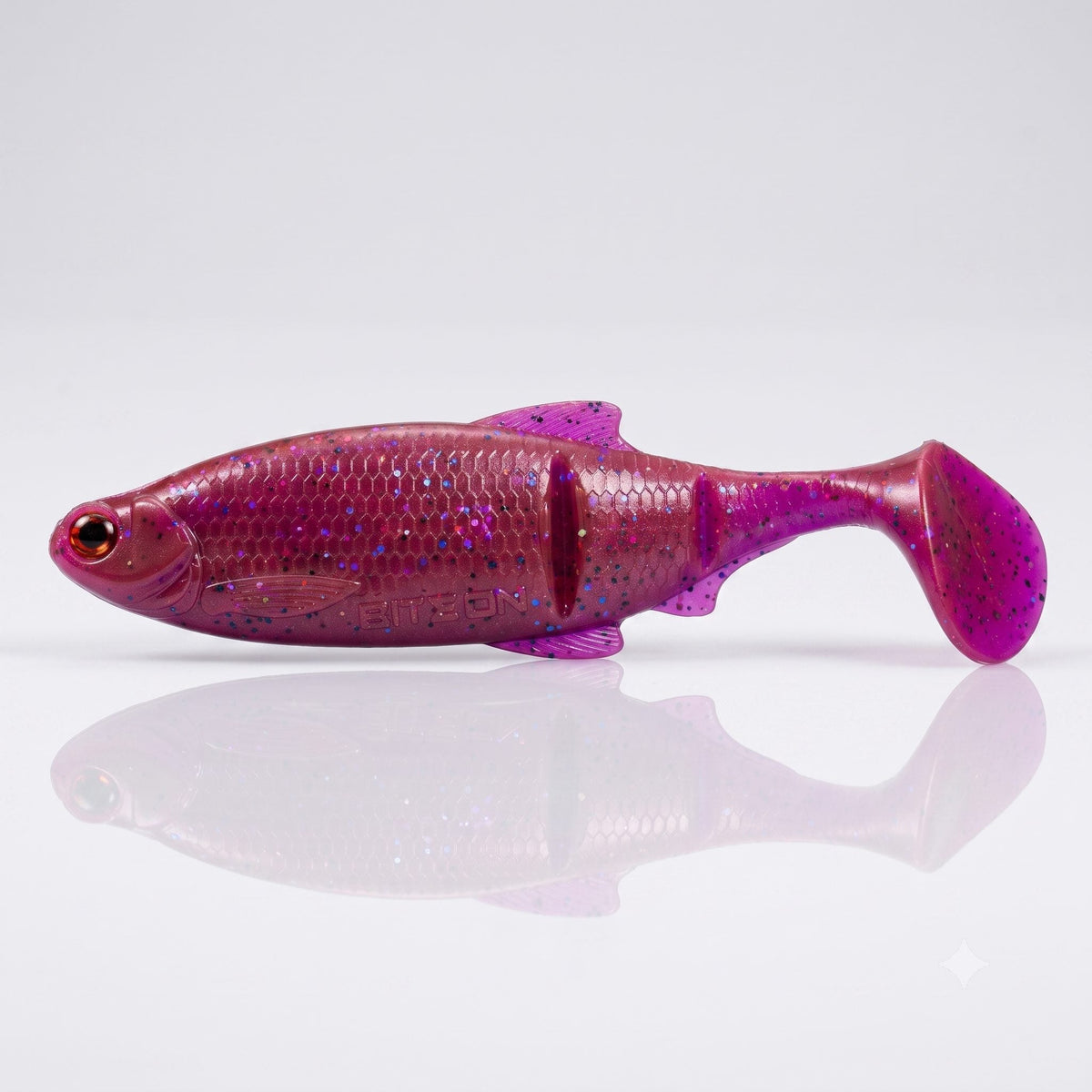 Bite On-Luky Roach Shad-14cm-Pink Lox-De Goeie Vangst