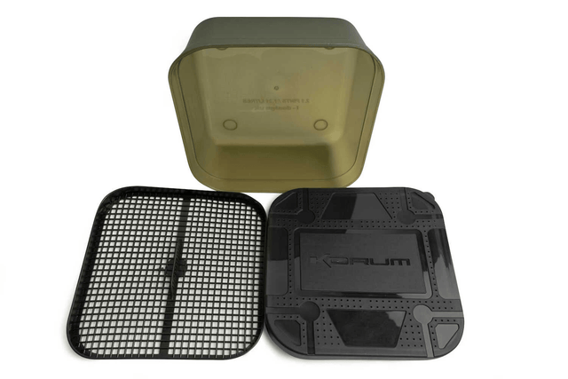 Korum-Maggot Tub And Riddle | 2Pt/1.2L-0.5l - Hengelsport De Goeie Vangst