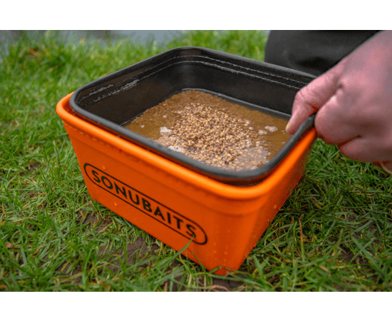 Sonubaits-EVA Bait Tub & Strainer Set-Small - De Goeie Vangst